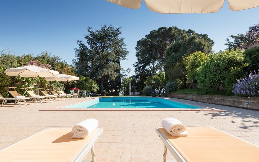 B&B Villa Il Poggetto Venturina Terme Exterior foto